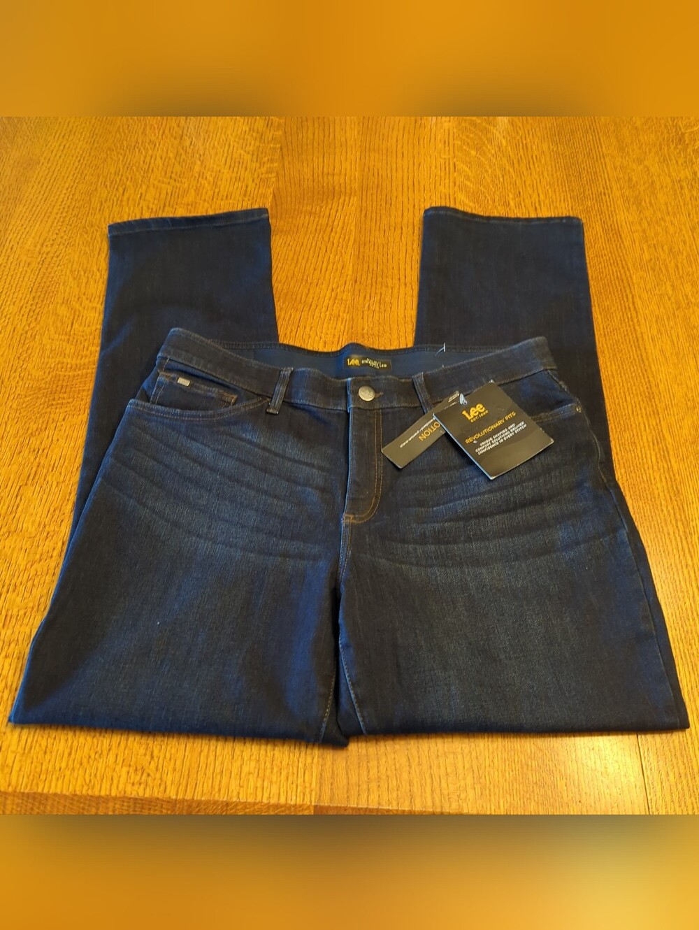 Lee- Women’s Regular Fit- Straight Leg -Mid Rise- Flex Motion- Blue Denim Jeans